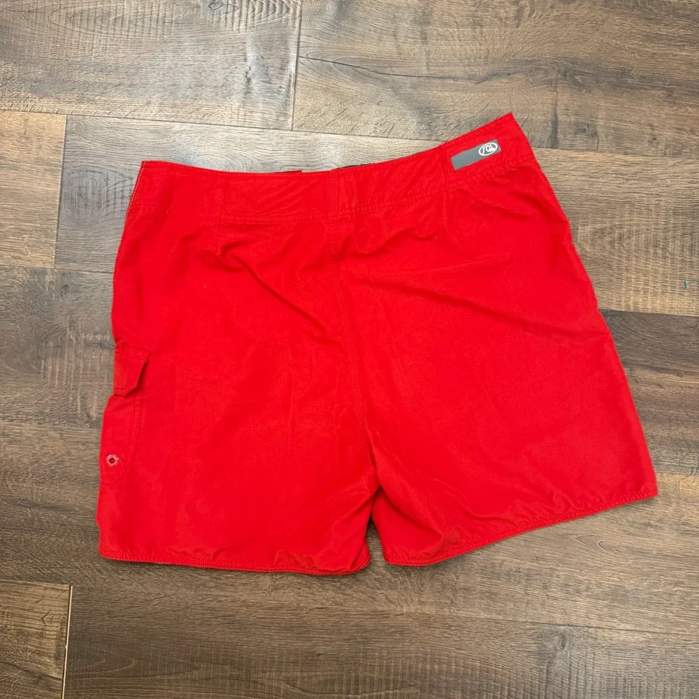 Quiksilver Edition Mens Red Board Shorts Swim Trunks Cargo Pocket Size 36
